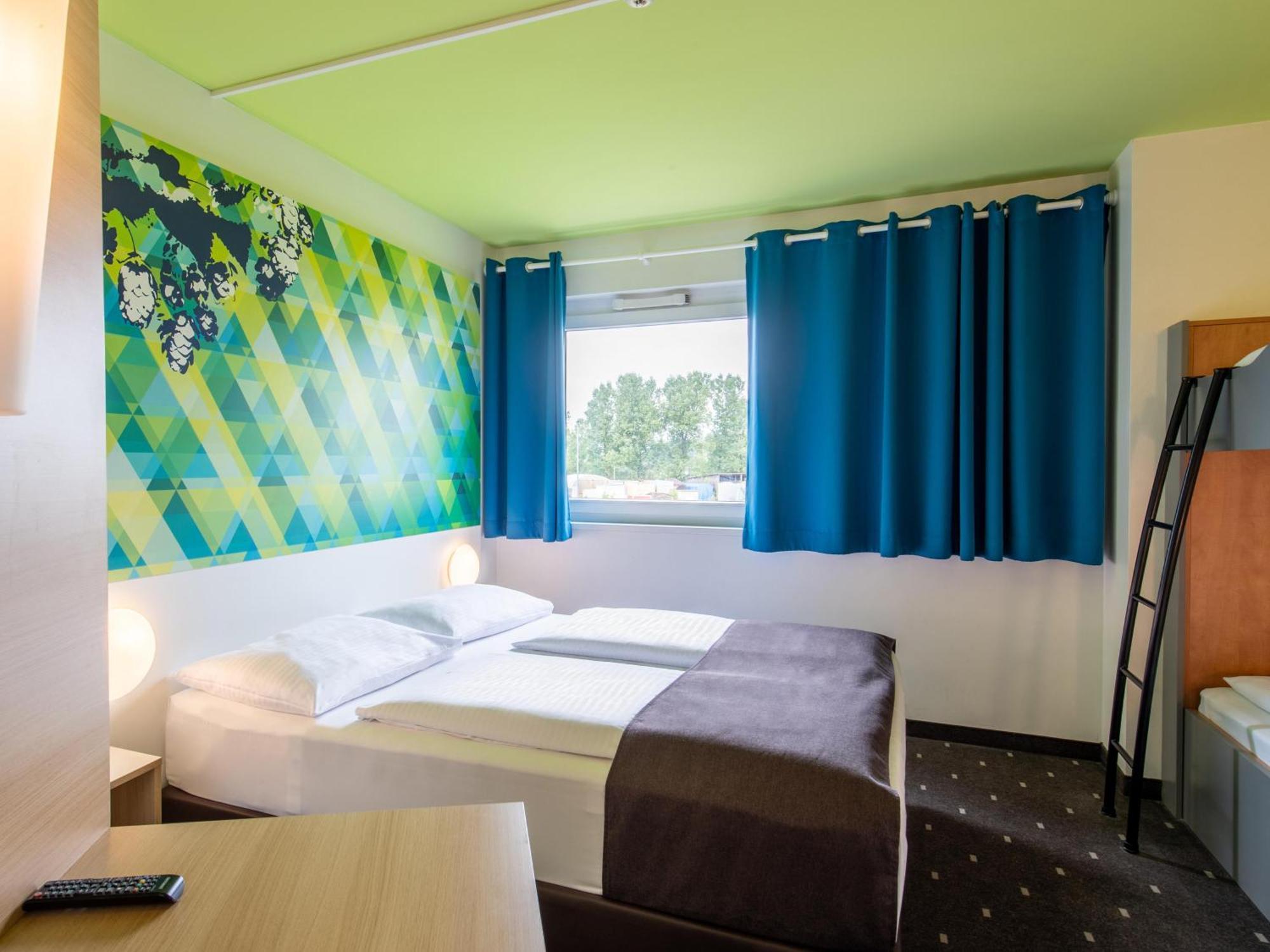 B&B Hotel Erlangen-Sued מראה חיצוני תמונה
