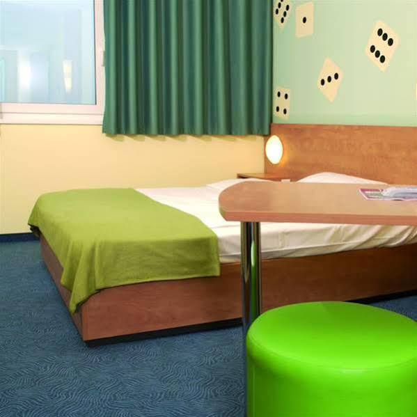 B&B Hotel Erlangen-Sued מראה חיצוני תמונה